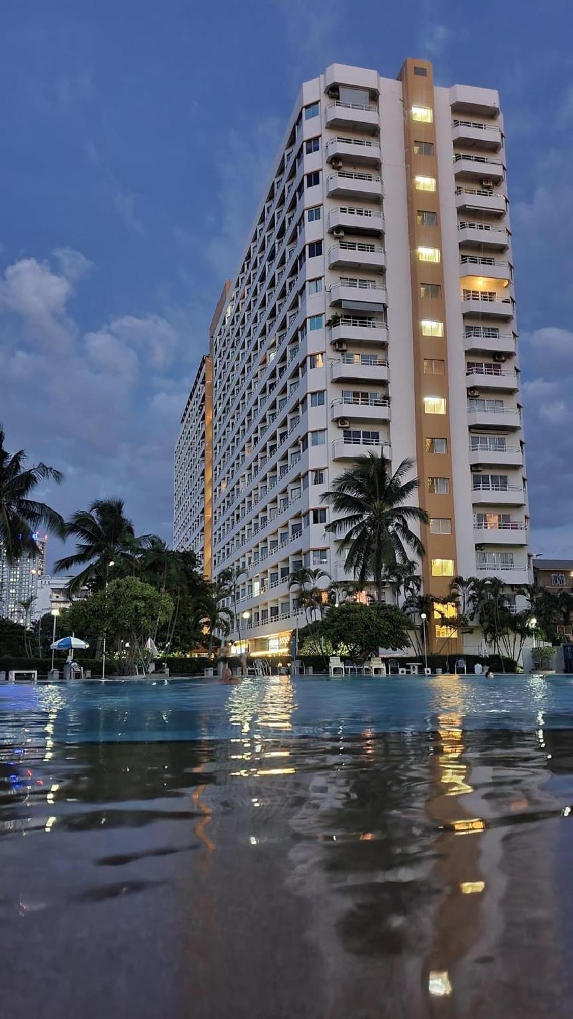 วิวทะเล 1บี อพาร์ตเมนท์ Apartment Pattaya ภายนอก รูปภาพ