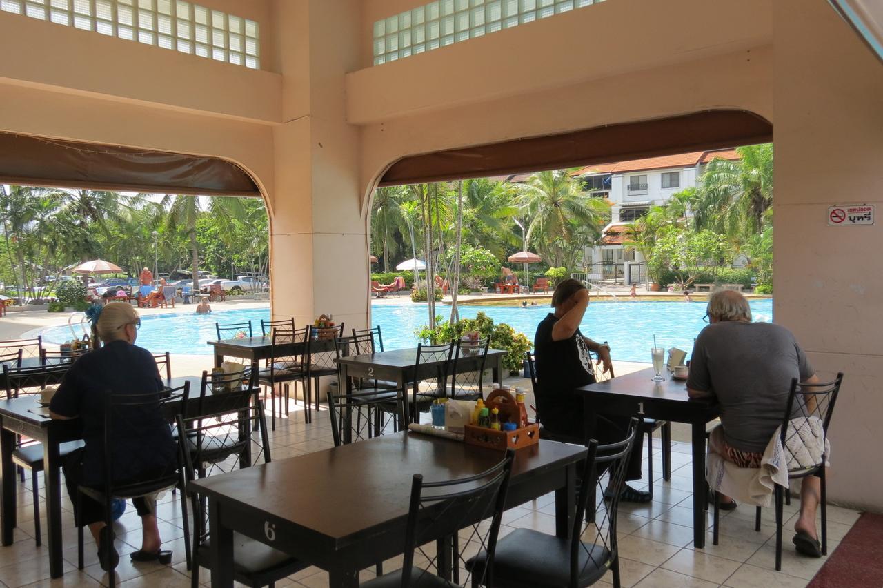 วิวทะเล 1บี อพาร์ตเมนท์ Apartment Pattaya ภายนอก รูปภาพ